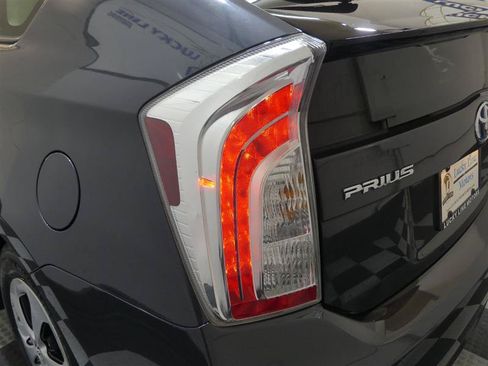 Used 2015 Toyota Prius Four FWD image 15