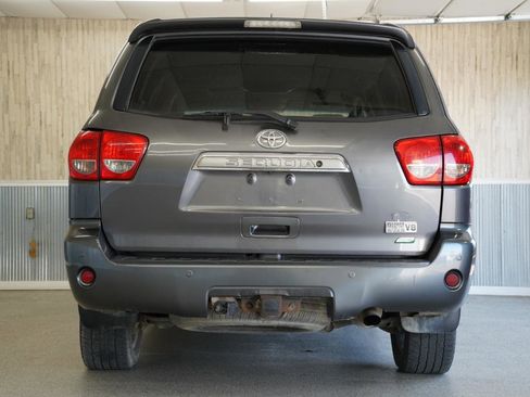 Used 2014 Toyota Sequoia Limited image 9