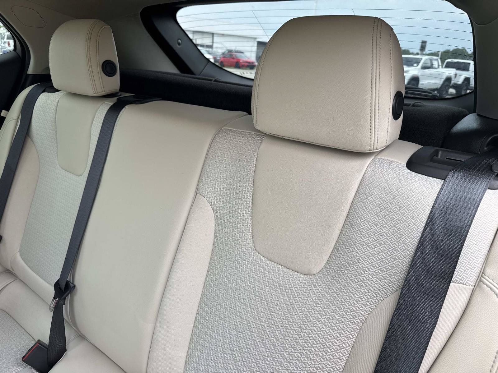 Used 2023 Buick Encore GX Preferred w/ Cold Weather Comfort Package FWD image 14