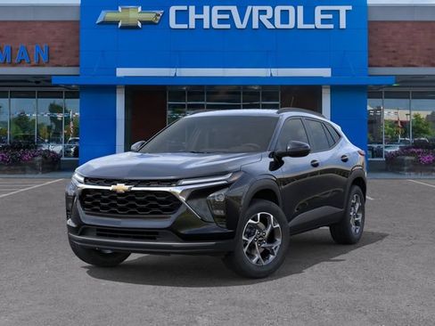 New 2026 Chevrolet Trax LT w/ Driver Confidence Package FWD image 6