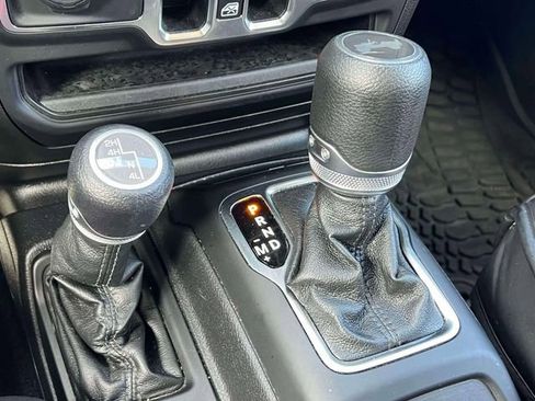 Used 2021 Jeep Wrangler Unlimited Sport AWD/4WD image 25