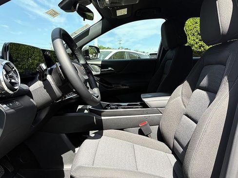 New 2026 Chevrolet Equinox LT FWD image 9
