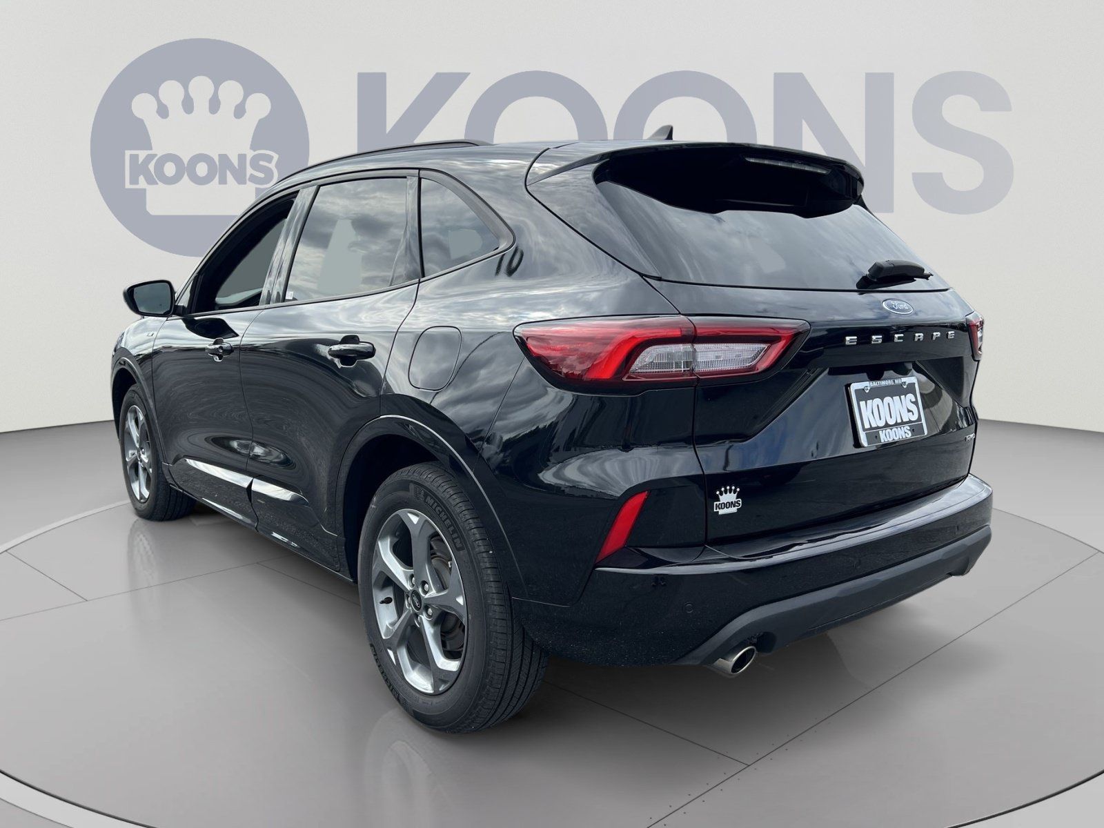 Used 2023 Ford Escape ST-Line AWD/4WD image 4