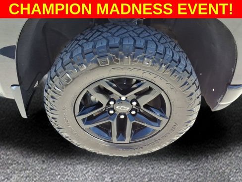 Used 2020 Chevrolet Silverado 1500 LT Trail Boss image 9