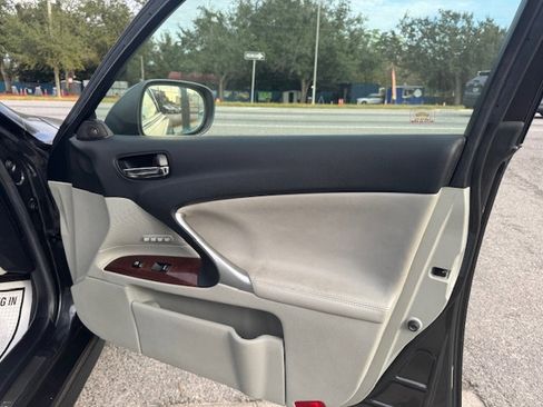 Used 2006 Lexus IS 250 AWD image 16