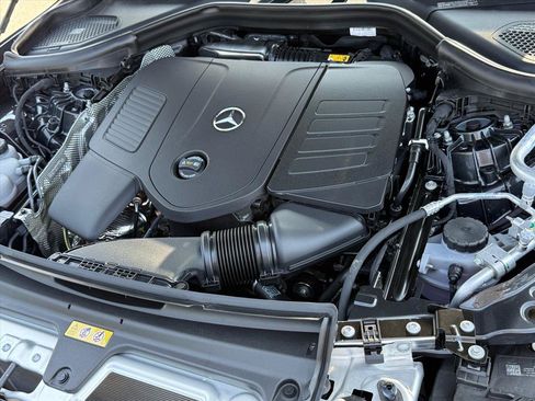 New 2027 Mercedes-Benz GLC 300 4MATIC image 21