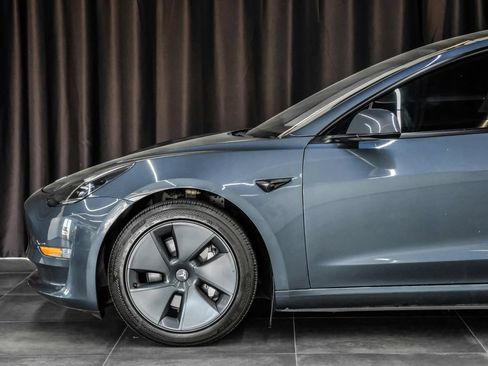 Used 2023 Tesla Model 3 Standard Range RWD image 17