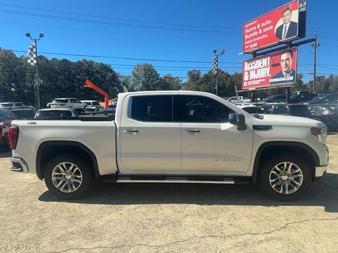 Used 2019 GMC Sierra 1500 SLT w/ SLT Premium Plus Package image 4