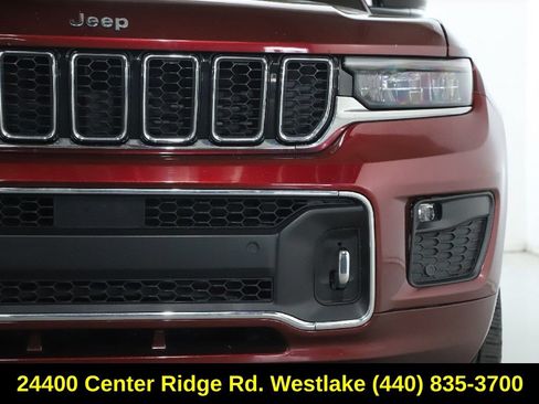 Used 2021 Jeep Grand Cherokee L Overland w/ Luxury Tech Group IV AWD/4WD image 8
