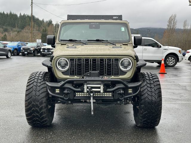 Used 2025 Jeep Wrangler Unlimited Rubicon AWD/4WD image 7