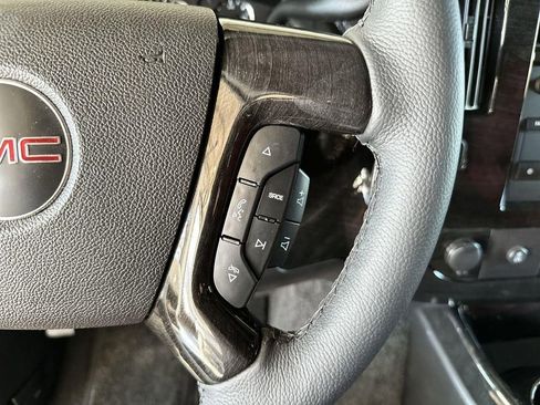 Used 2024 GMC Savana 2500 w/ Driver Convenience Package image 30