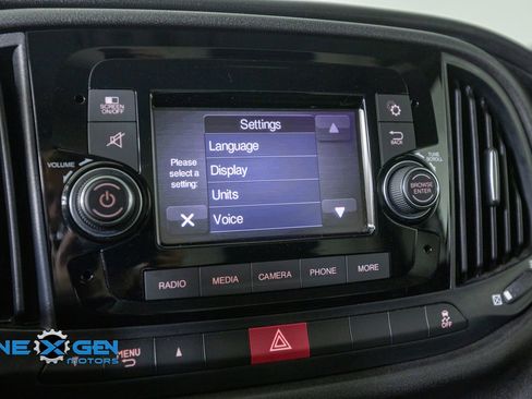Used 2021 RAM ProMaster City Tradesman FWD image 18