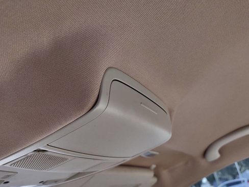 Used 2012 Volkswagen Jetta SE image 25