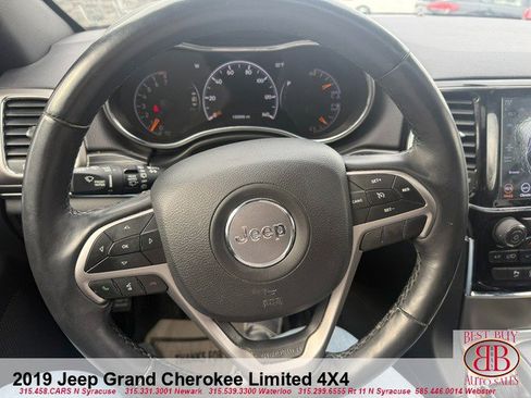Used 2019 Jeep Grand Cherokee Limited image 15