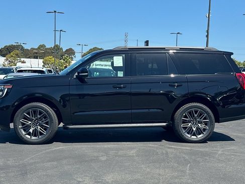 New 2026 Ford Expedition Platinum w/ Stealth Appearance Package AWD/4WD image 7