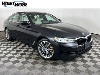 Used 2023 BMW 540i xDrive w/ Premium Package AWD/4WD video 1