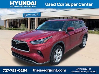 Used 2022 Toyota Highlander LE