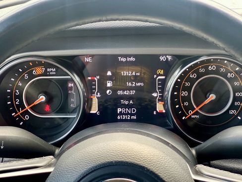 Used 2020 Jeep Wrangler Unlimited Sport image 17