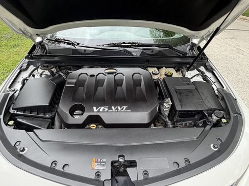 Used 2017 Chevrolet Impala Premier w/ Enhanced Convenience Package FWD image 30
