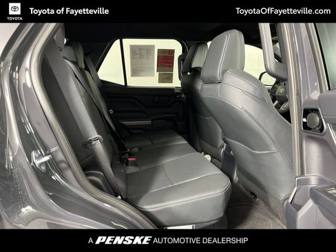 Used 2026 Toyota 4Runner TRD Off-Road Premium AWD/4WD image 8