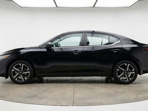 Used 2025 Nissan Sentra SV image 5