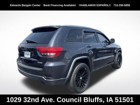 Used 2012 Jeep Grand Cherokee Laredo AWD/4WD image 7