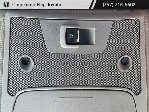 Used 2020 Ford F150 Lariat w/ Equipment Group 502A Luxury image 12