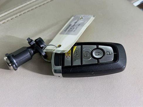 Certified 2018 Ford Expedition Platinum image 22