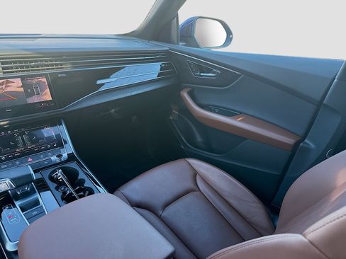 Used 2021 Audi Q8 Premium Plus image 22