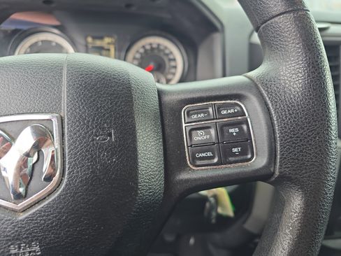 Used 2017 RAM 1500 Express image 20