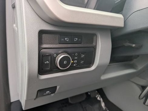 Used 2024 Ford F350 XLT AWD/4WD image 18