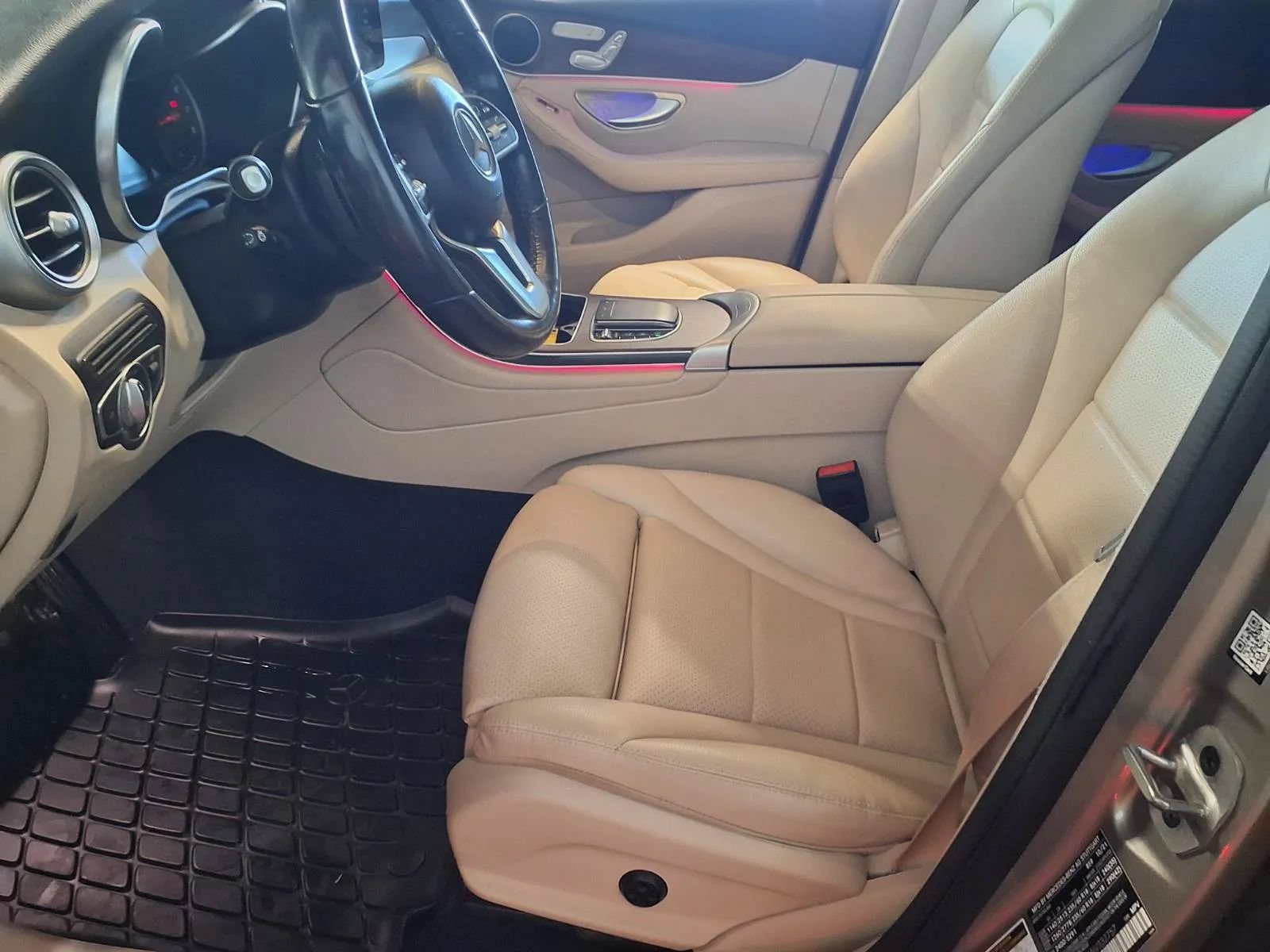 Used 2022 Mercedes-Benz GLC 300 4MATIC image 19