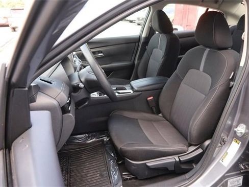 Certified 2024 Nissan Sentra SV image 8