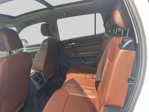 Used 2022 Volkswagen Atlas SEL image 12