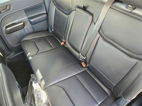 New 2025 Ford Maverick Lariat w/ Black Appearance Package image 20