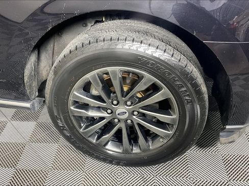 Used 2021 Ford Expedition Max Limited AWD/4WD image 12