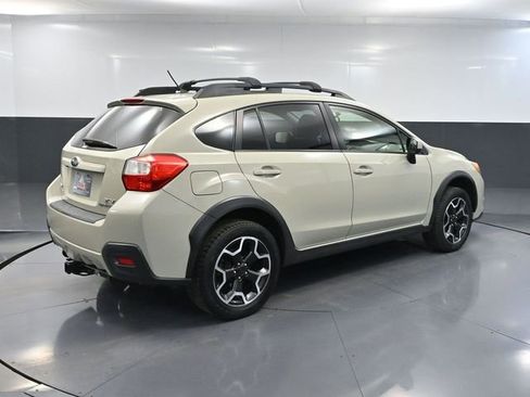Used 2015 Subaru Crosstrek 2.0i Premium AWD/4WD image 4