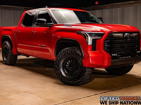 Used 2026 Toyota Tundra Limited image 1