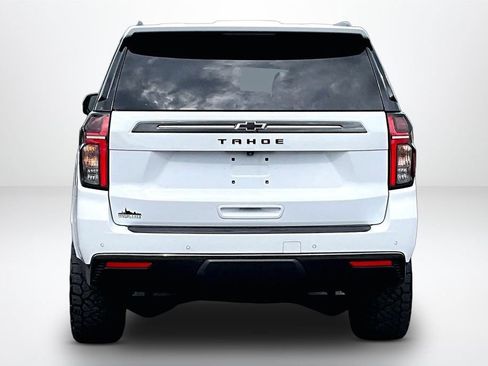 Used 2022 Chevrolet Tahoe Z71 w/ Luxury Package AWD/4WD image 7