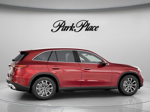 Used 2026 Mercedes-Benz GLC 300 image 24