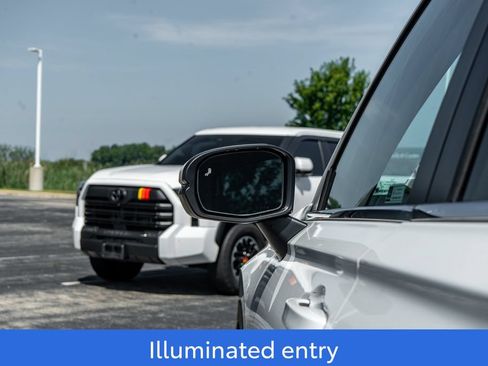 Used 2023 Honda CR-V EX-L image 17