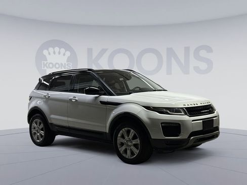 Used 2018 Land Rover Range Rover Evoque SE image 14