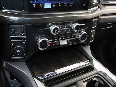 Used 2024 Ford F250 Lariat w/ Sport Appearance Package image 21