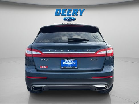 Used 2016 Lincoln MKX Reserve w/ Technology Package AWD/4WD image 12