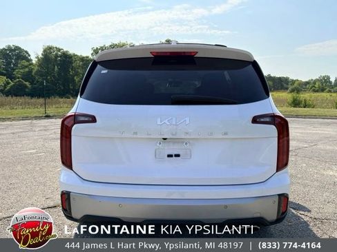 Used 2023 Kia Telluride S w/ S Sunroof Package FWD image 4