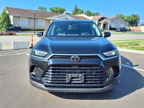 Certified 2025 Toyota Grand Highlander FWD image 31
