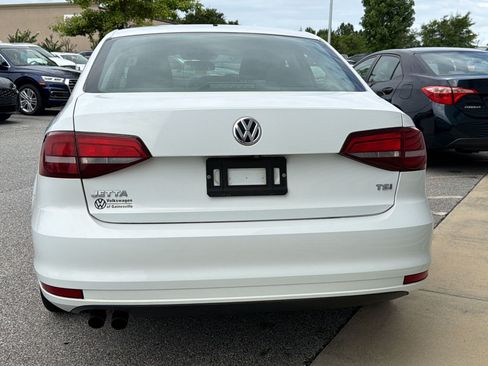 Used 2017 Volkswagen Jetta S FWD image 6