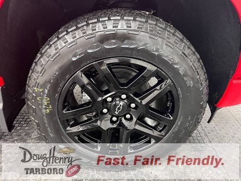 New 2026 Chevrolet Silverado 1500 Custom w/ Turbomax Blackout Package image 20