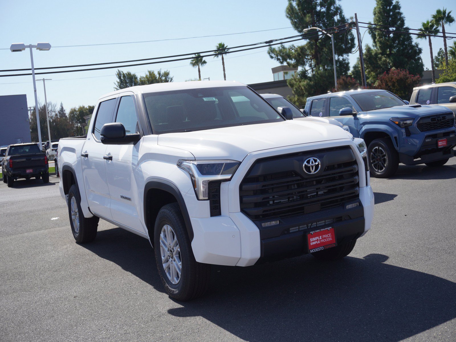 New 2026 Toyota Tundra SR5 w/ SR5 Convenience Package AWD/4WD image 1