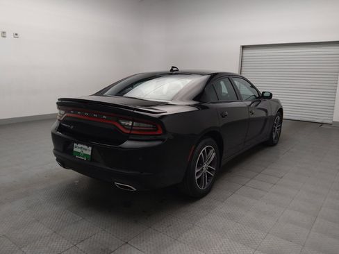 Used 2019 Dodge Charger SXT AWD/4WD image 9